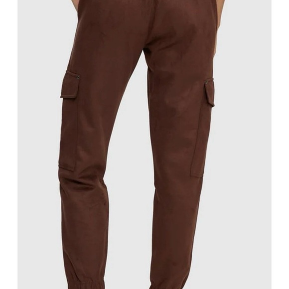 KuwallaTee Suede Oversized Shacket+ SUEDE CARGO
JOGGERS Set - Picture 3 of 6